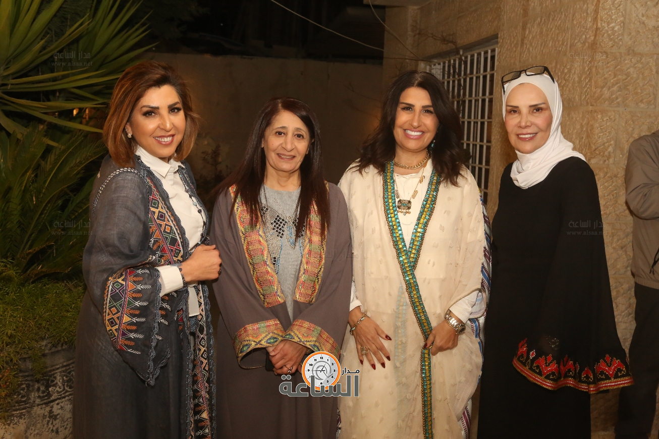 Madar Al-Saa Images 0.3819604417827527