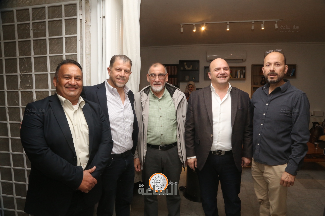 Madar Al-Saa Images 0.9963741272650906