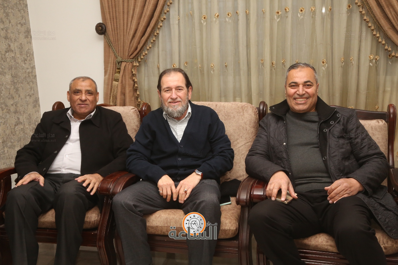 Madar Al-Saa Images 0.7521238862396342