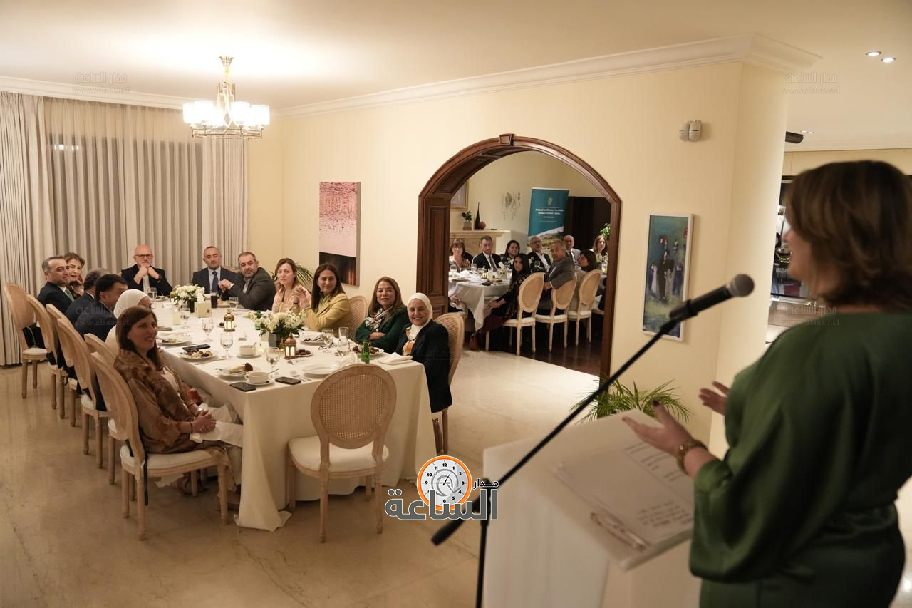 Madar Al-Saa Images 0.2554535630531458