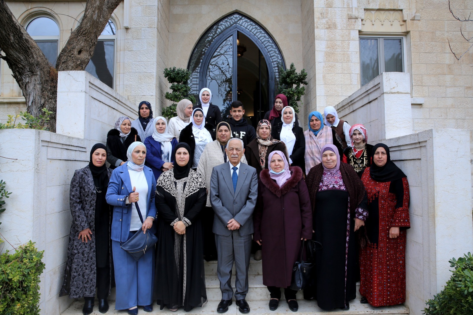 Madar Al-Saa Images 0.7672311368287941