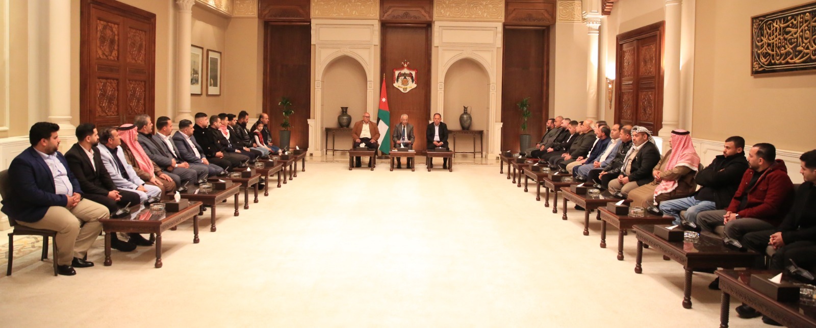 Madar Al-Saa Images 0.08989715925055108