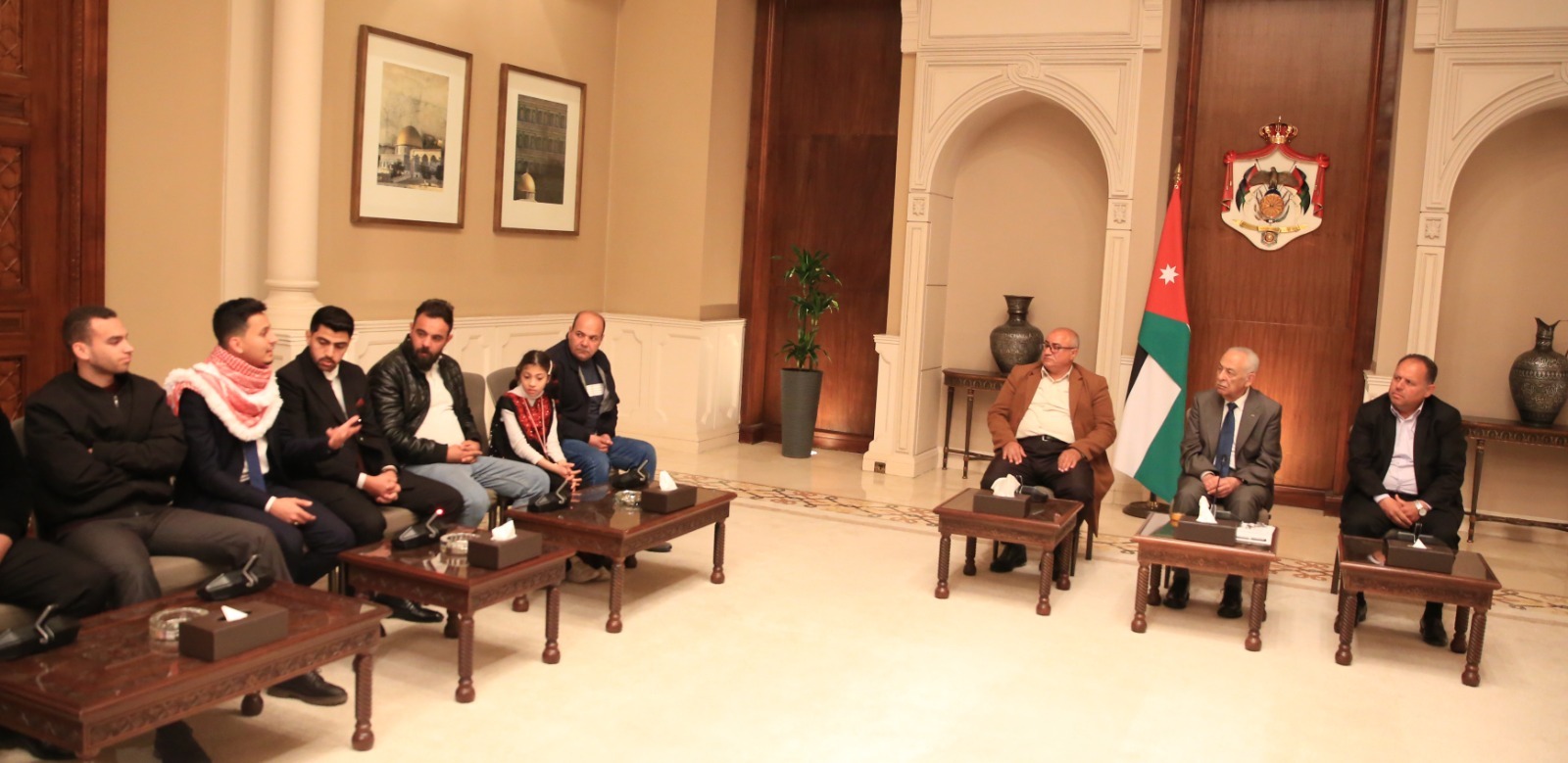 Madar Al-Saa Images 0.17238834860908137