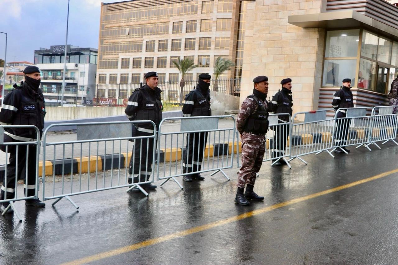 Madar Al-Saa Images 0.8633659766661859