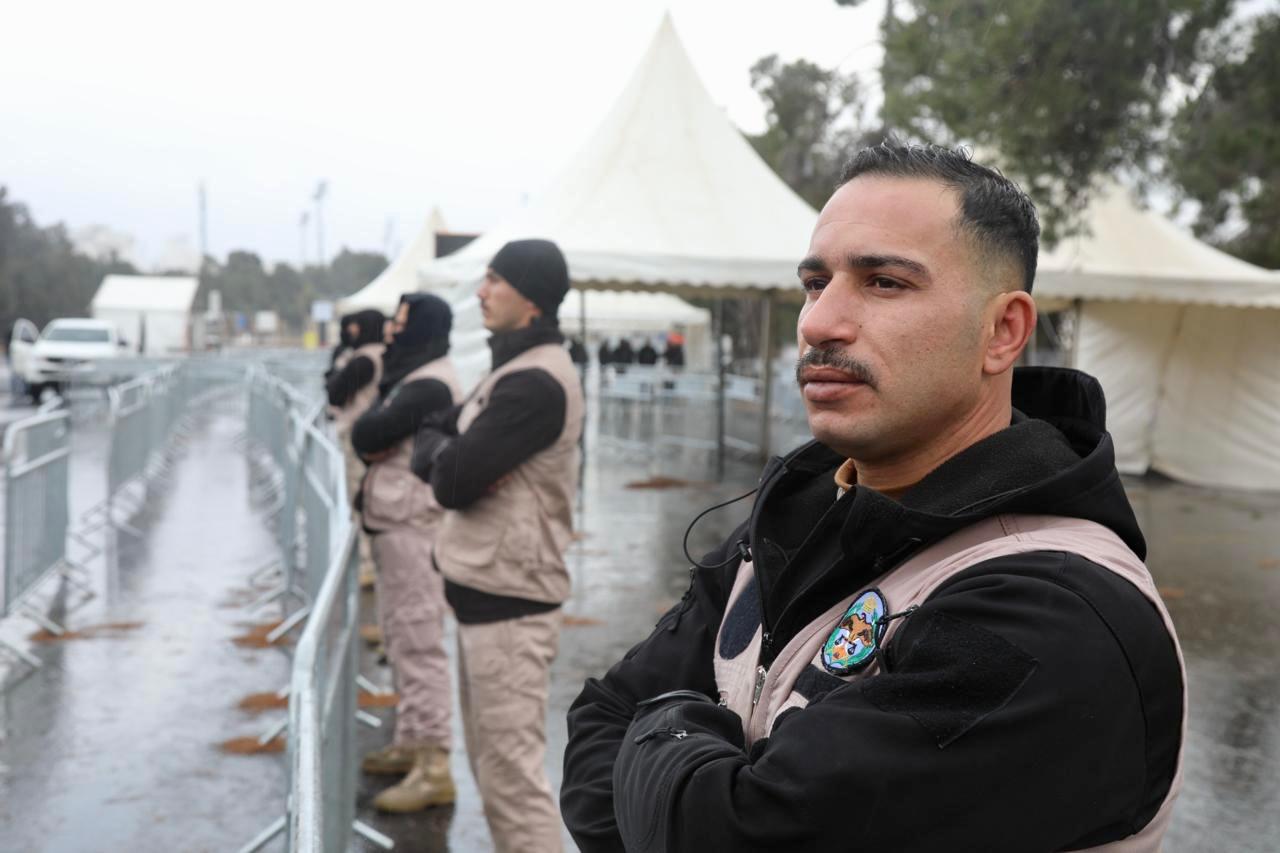 Madar Al-Saa Images 0.21953908711255732