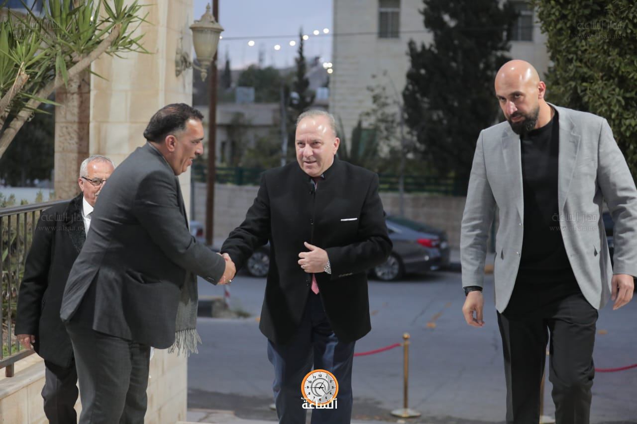 Madar Al-Saa Images 0.054698200942990605