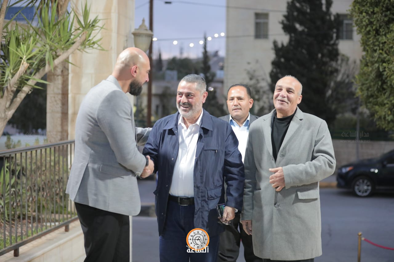 Madar Al-Saa Images 0.9391311720050834