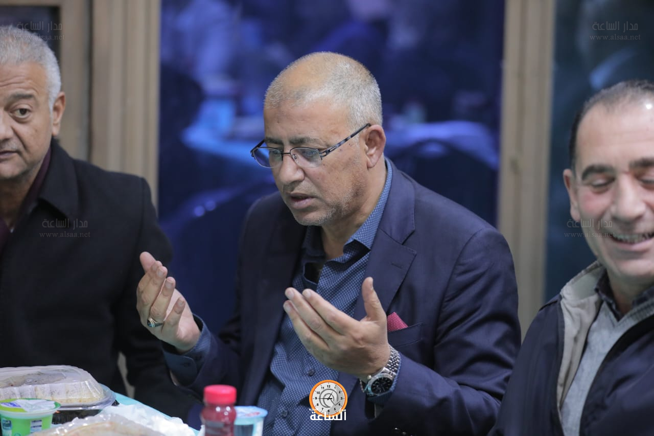 Madar Al-Saa Images 0.6238602844290237