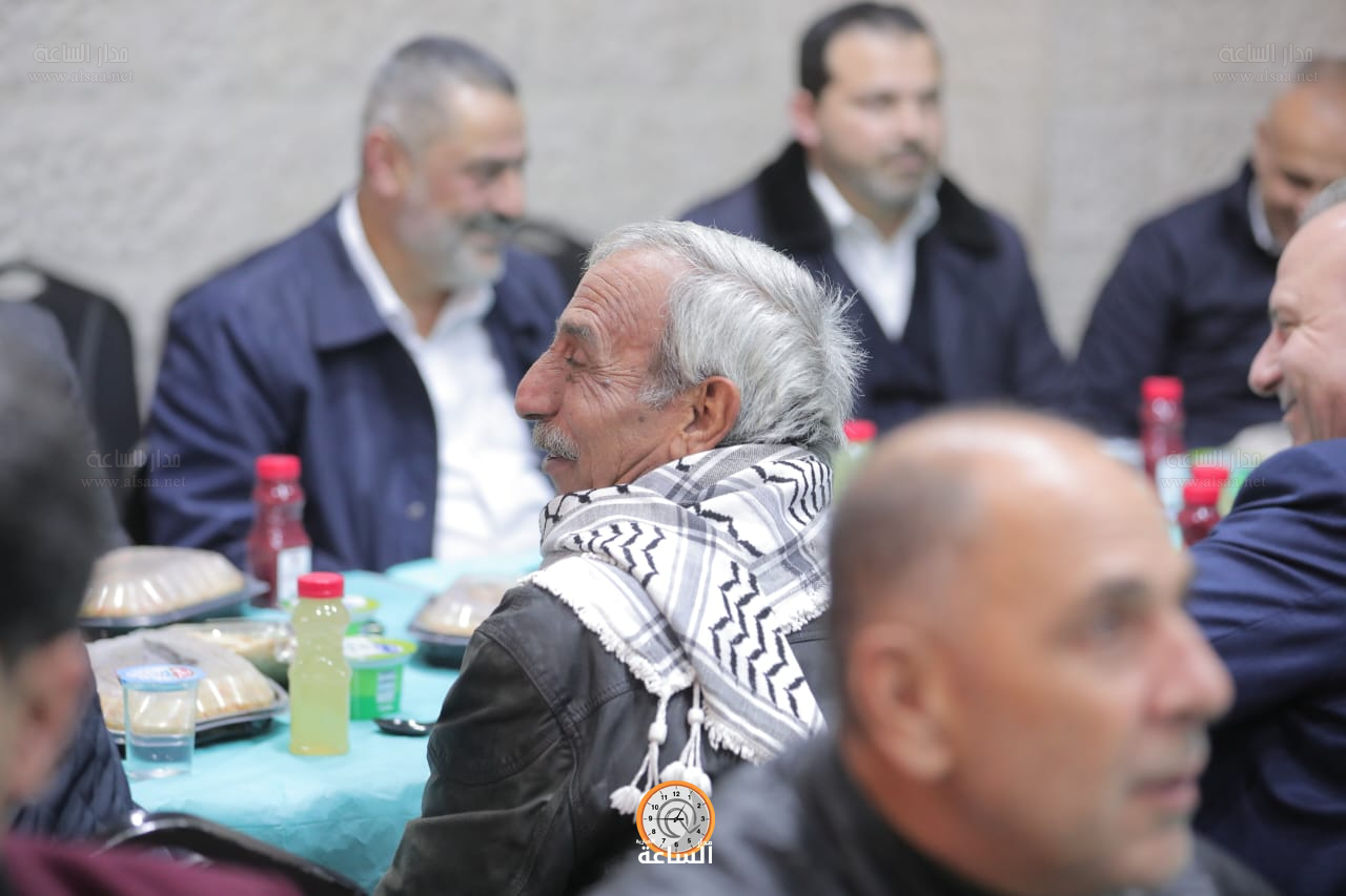 Madar Al-Saa Images 0.7749557454757192