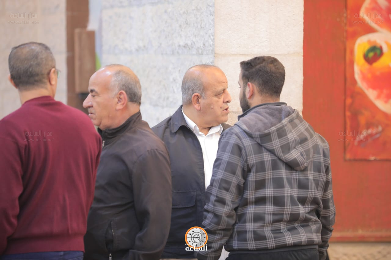 Madar Al-Saa Images 0.0103347993102747