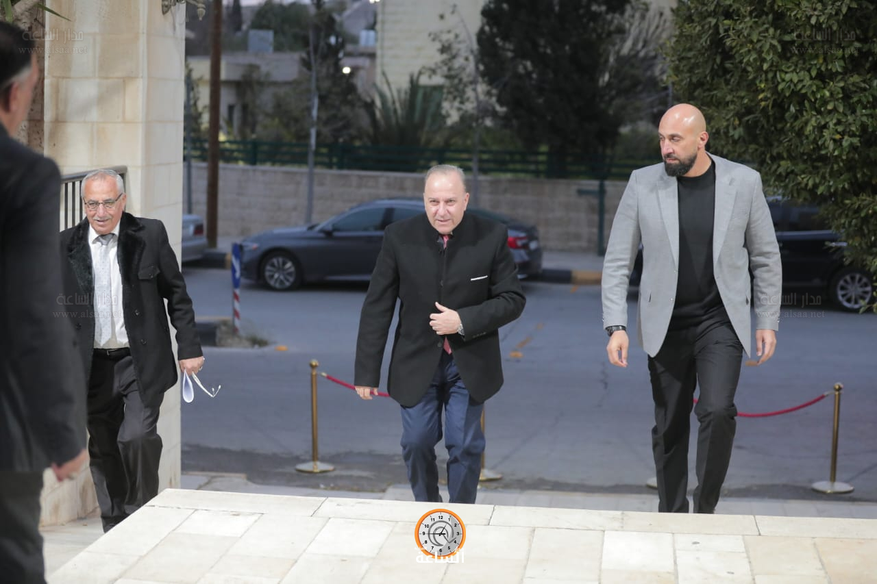 Madar Al-Saa Images 0.15425594691227684