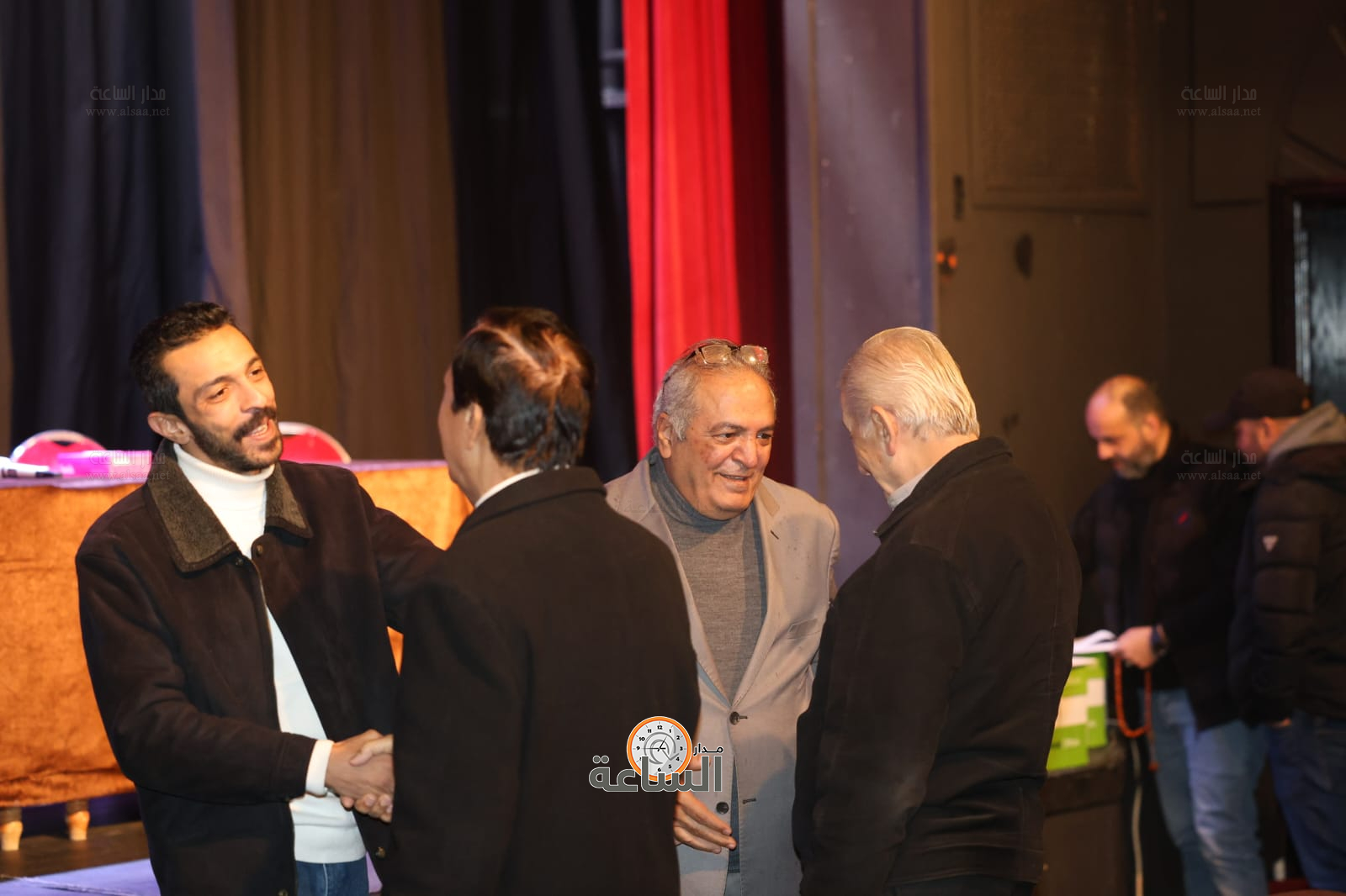 Madar Al-Saa Images 0.04663991092408648