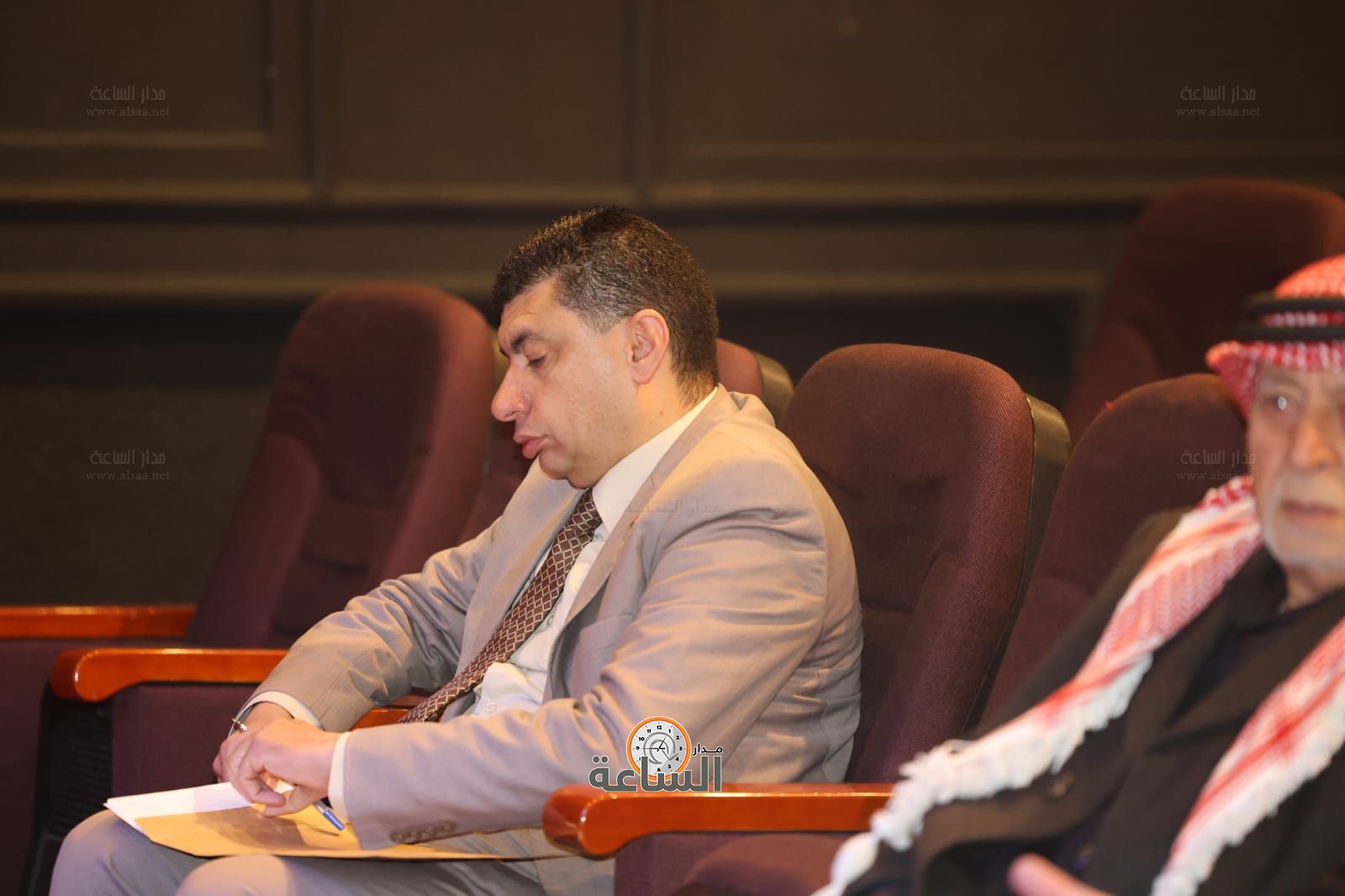 Madar Al-Saa Images 0.10942152342767097