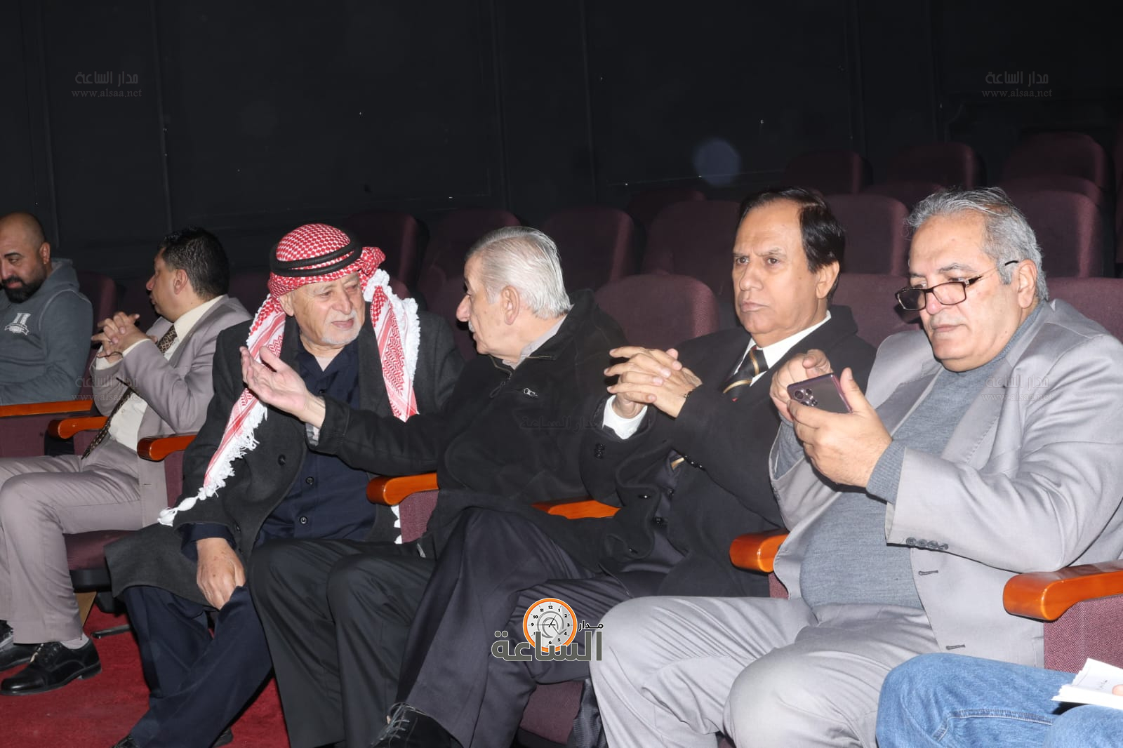 Madar Al-Saa Images 0.7148723122895404