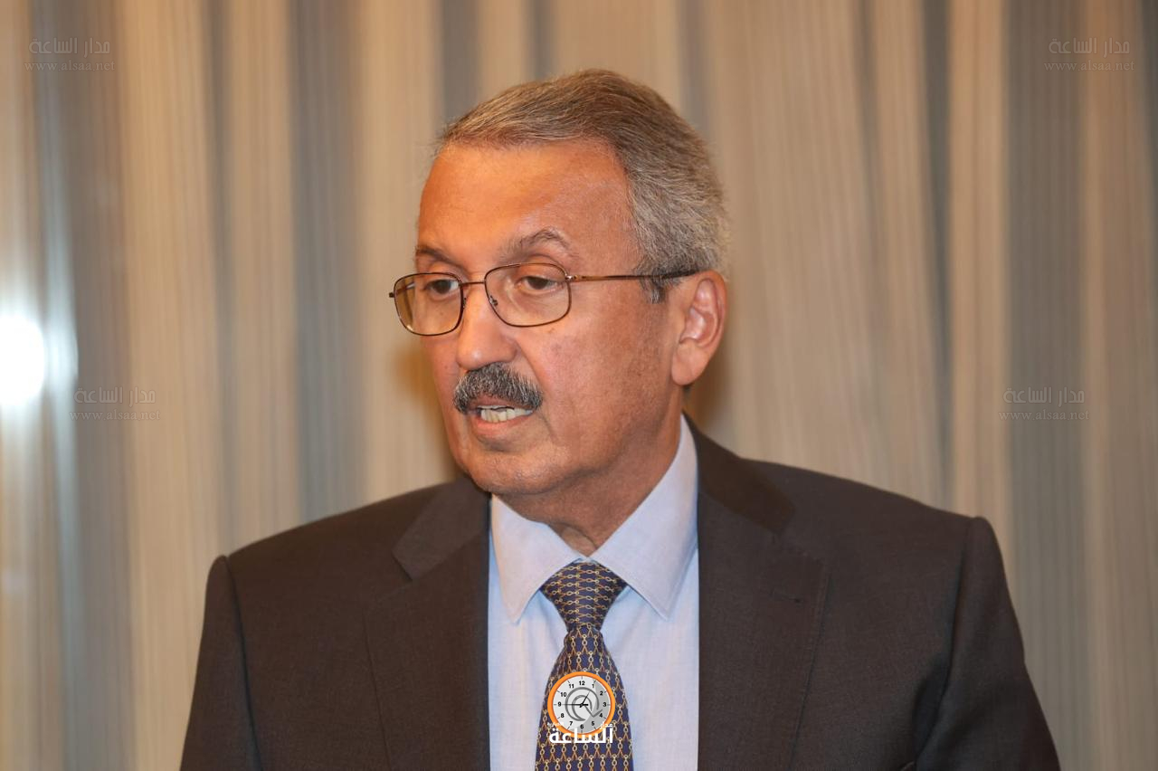 Madar Al-Saa Images 0.6473231235671435