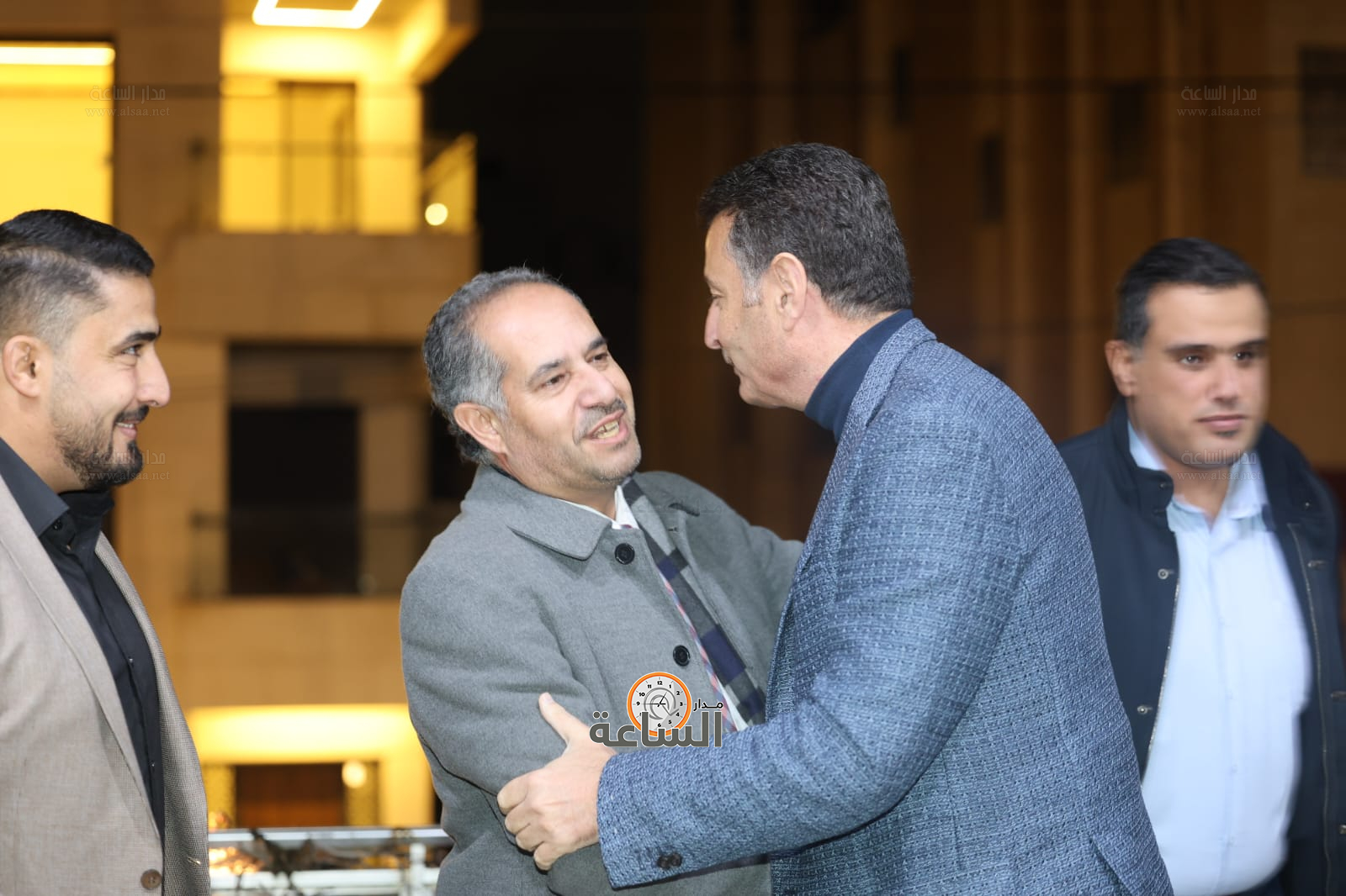 Madar Al-Saa Images 0.9328614373343627