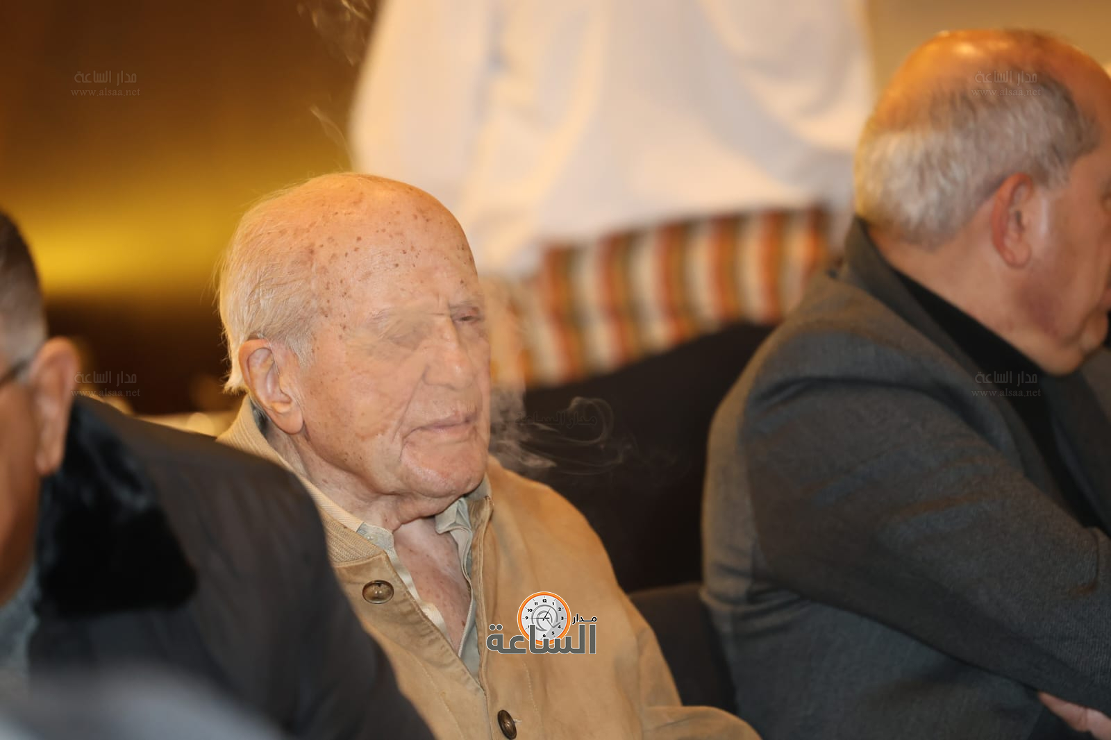 Madar Al-Saa Images 0.8920756613609084