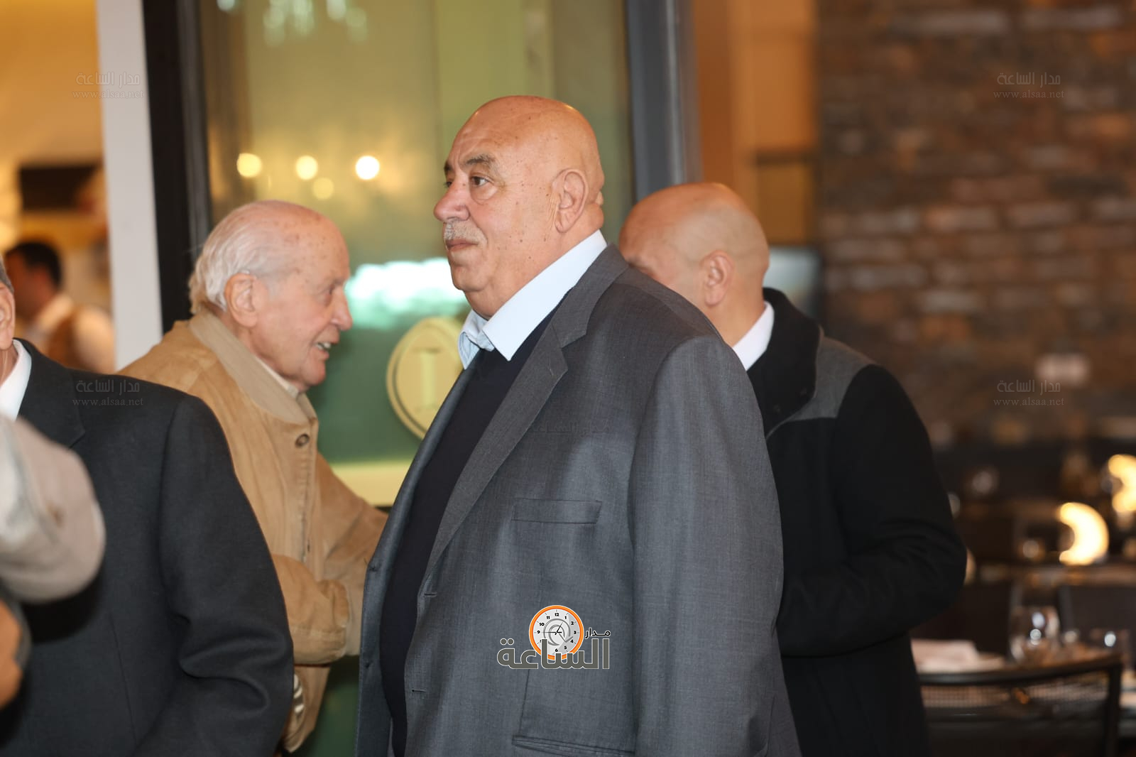 Madar Al-Saa Images 0.32768275603722263