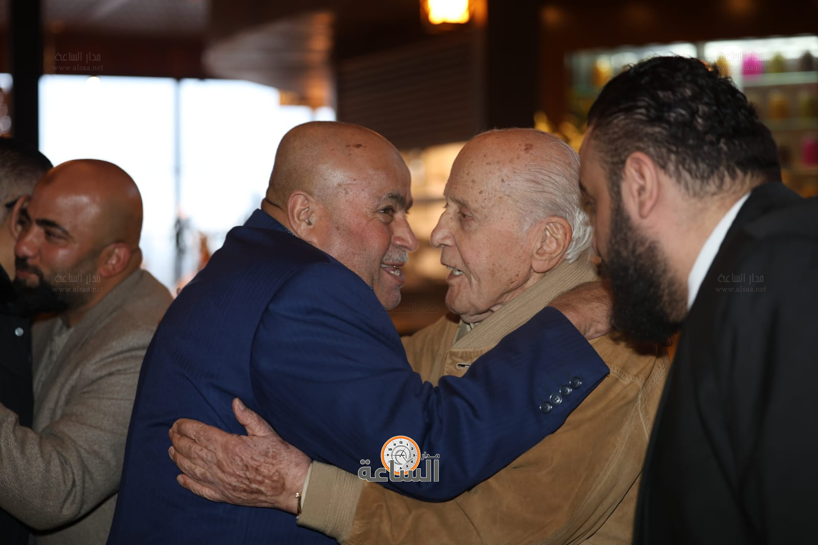 Madar Al-Saa Images 0.9843496452161835