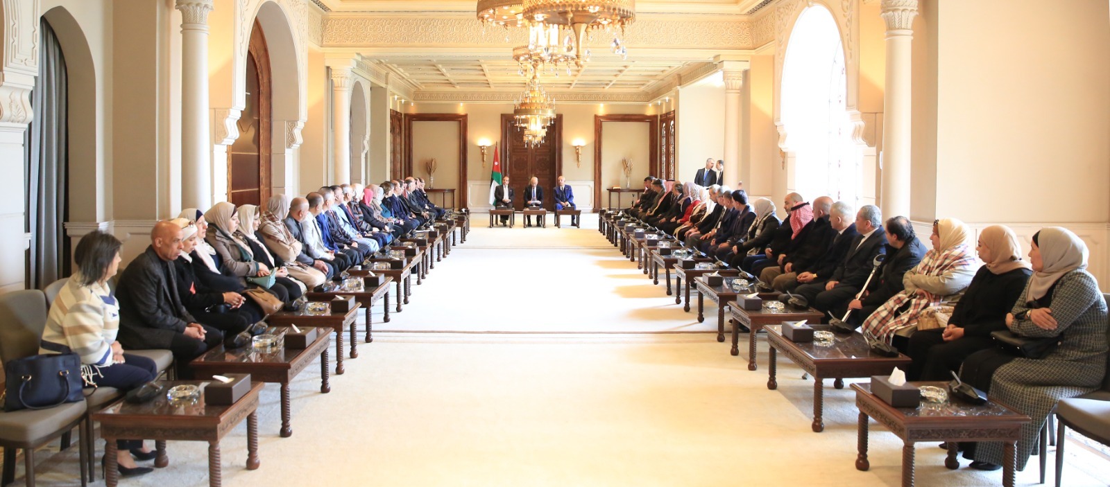 Madar Al-Saa Images 0.979435098435075