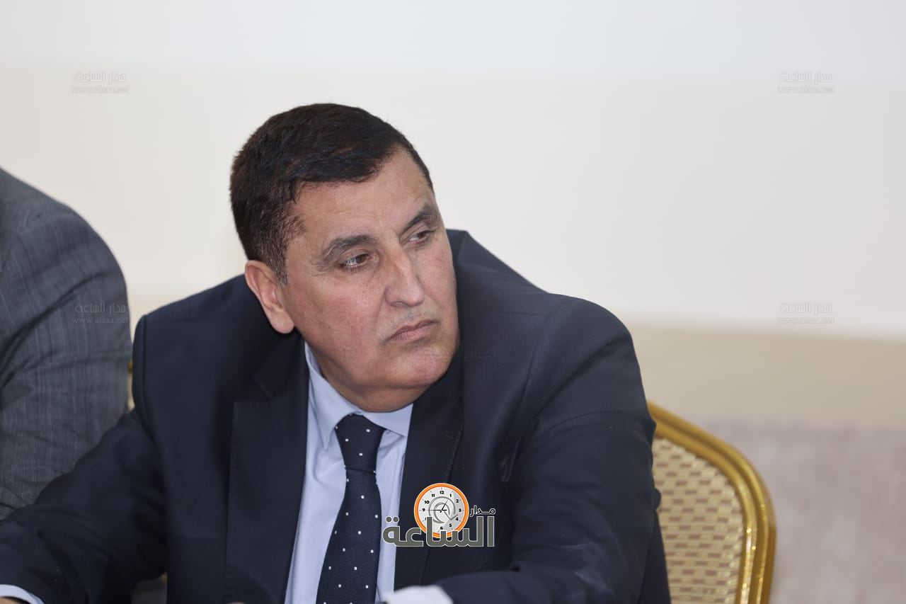 Madar Al-Saa Images 0.41390376678232244