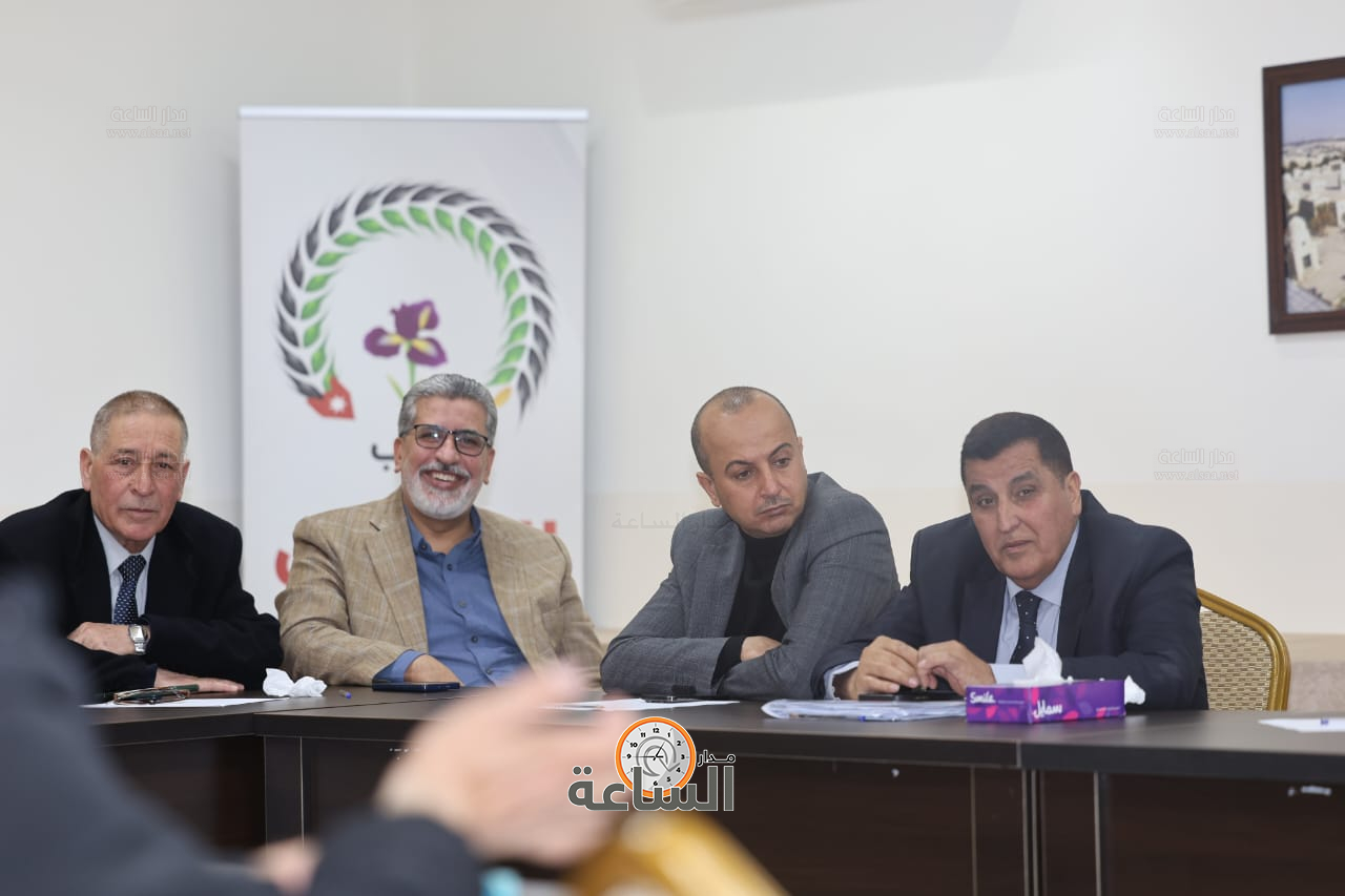 Madar Al-Saa Images 0.06778807688606081