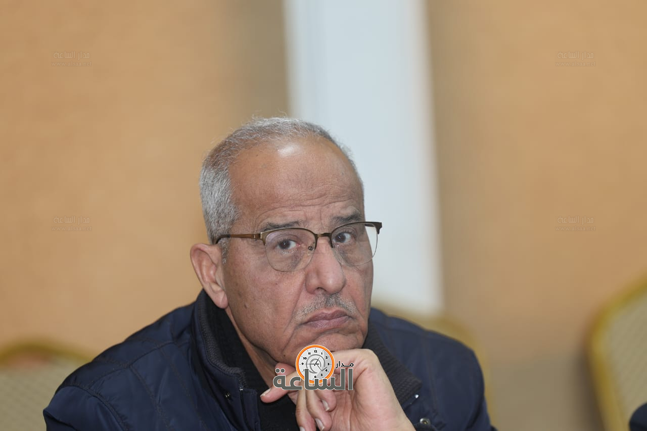 Madar Al-Saa Images 0.7439808469305424