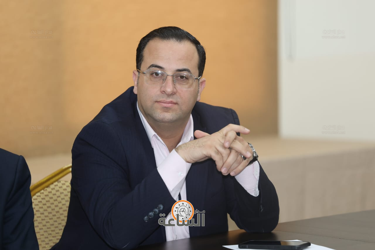 Madar Al-Saa Images 0.8416352300624605