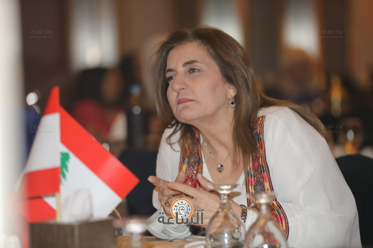 Madar Al-Saa Images 0.5364600010994869