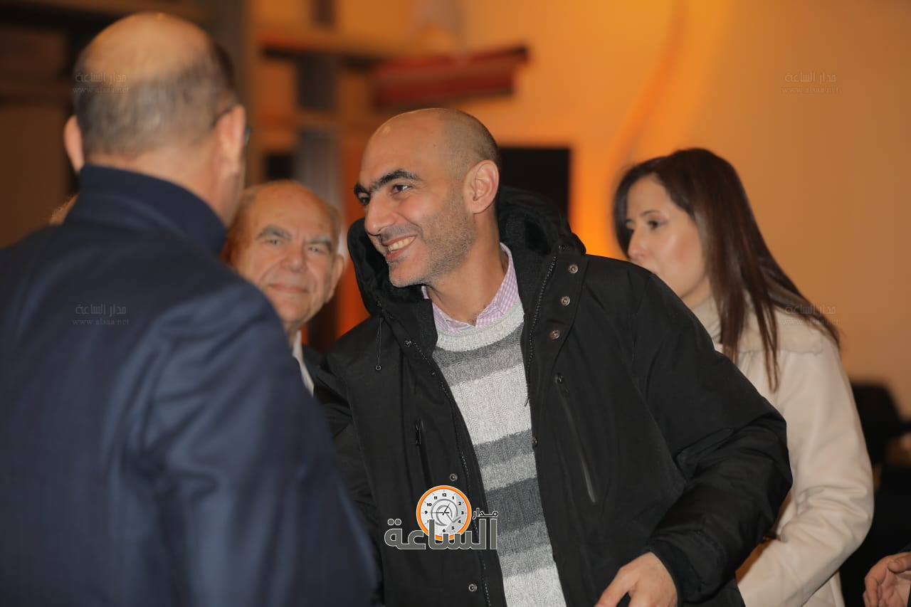 Madar Al-Saa Images 0.6926170121816055