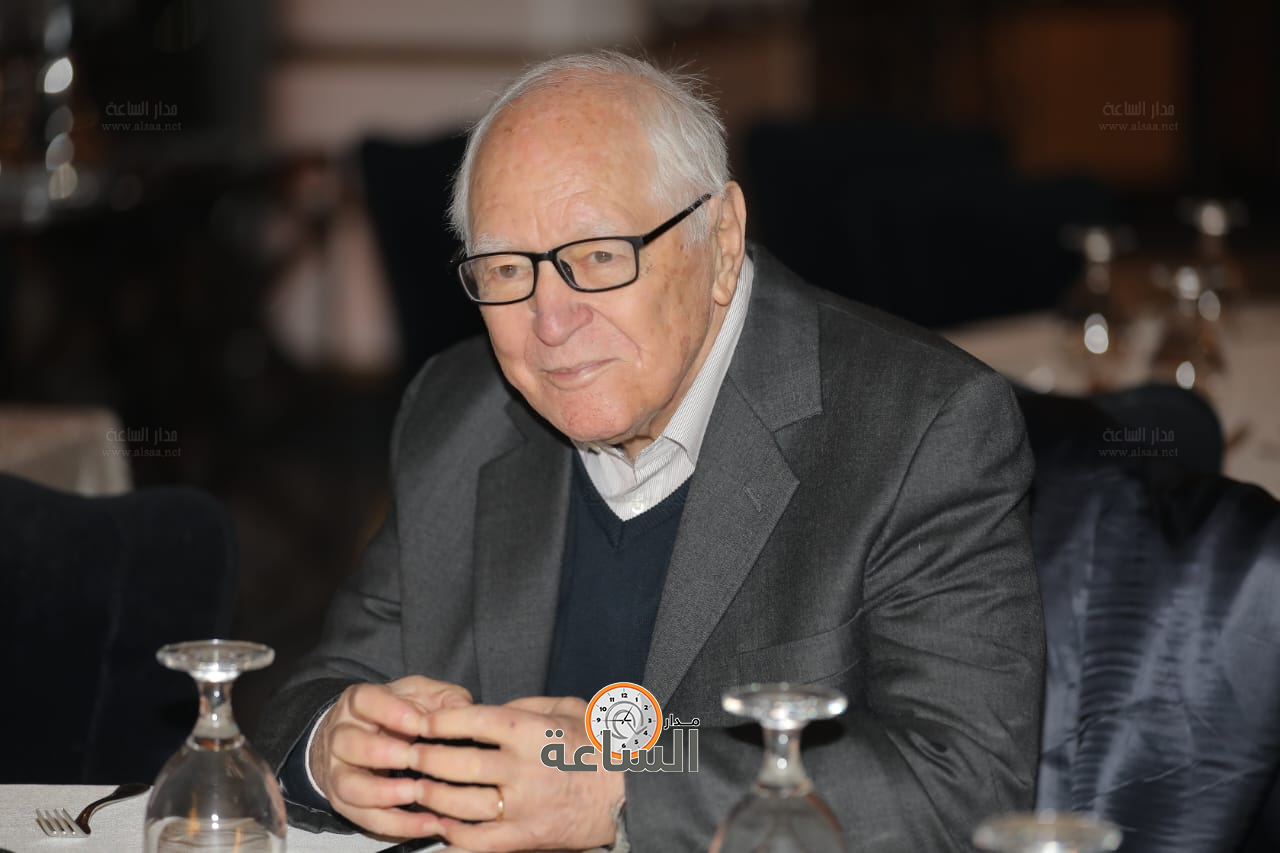 Madar Al-Saa Images 0.3801006204467072