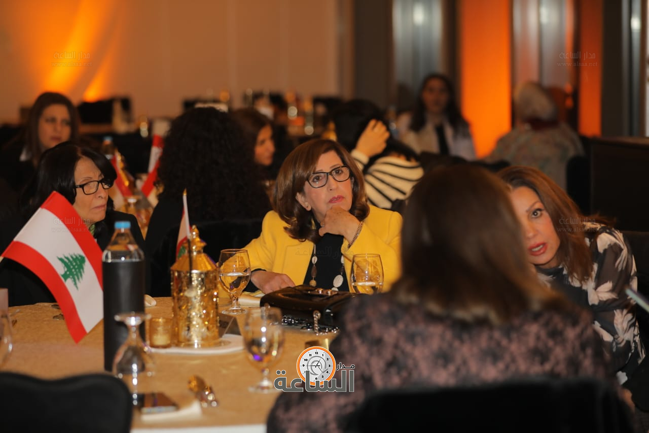 Madar Al-Saa Images 0.3970981534429907