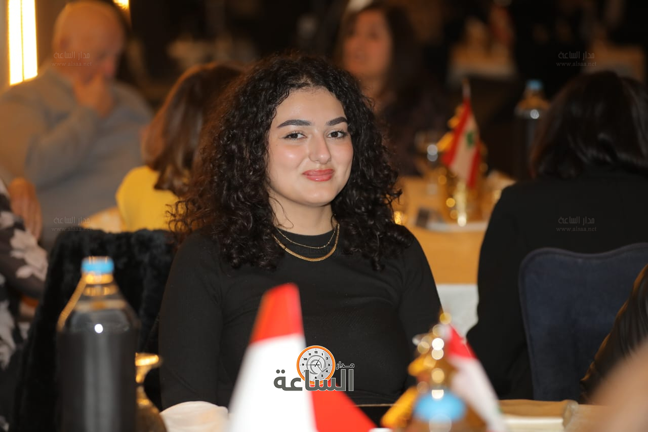 Madar Al-Saa Images 0.0853715664538699