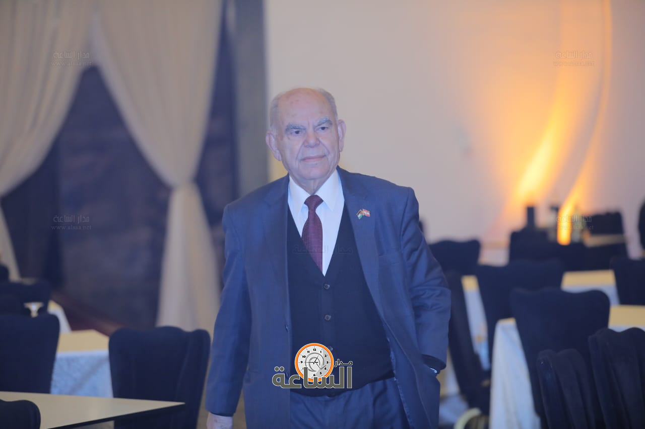 Madar Al-Saa Images 0.6831605075994294