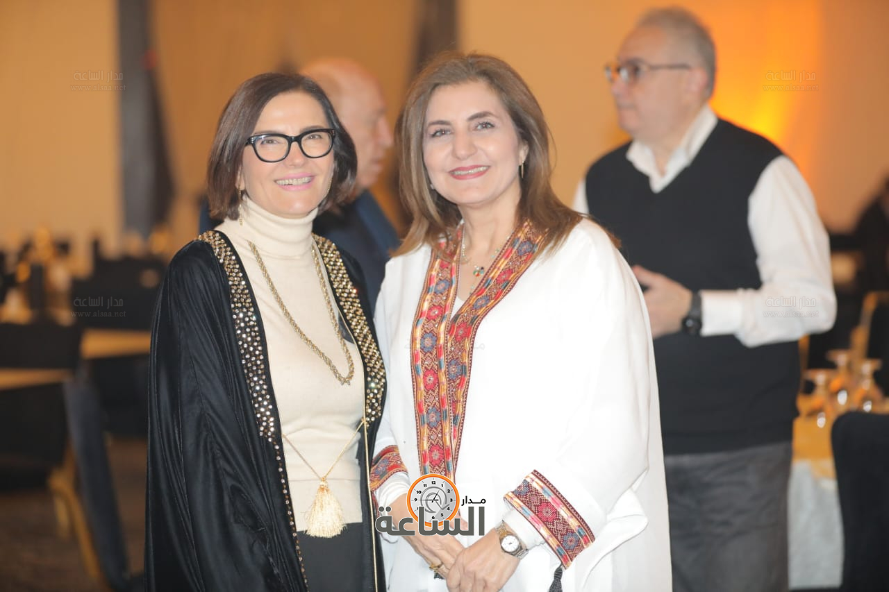 Madar Al-Saa Images 0.40342347945831647