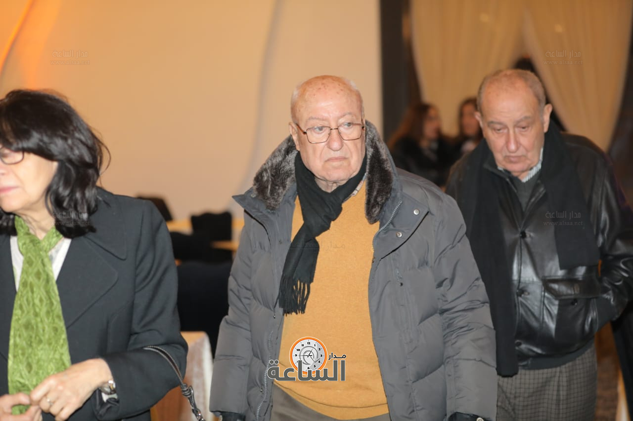 Madar Al-Saa Images 0.9032752880486117