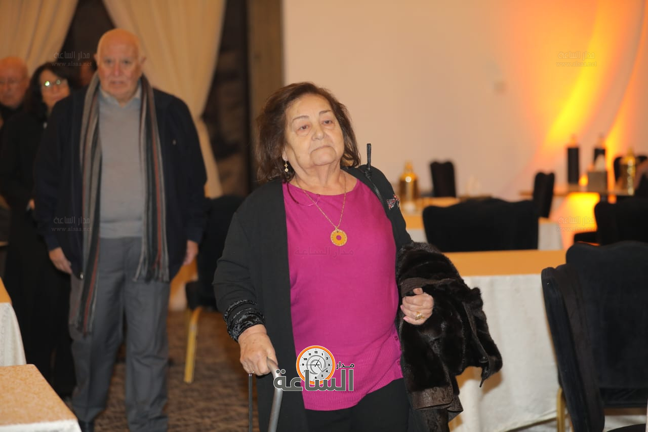 Madar Al-Saa Images 0.051605341203733834