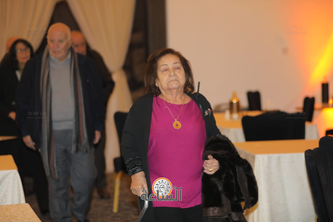 Madar Al-Saa Images 0.6815411925011401