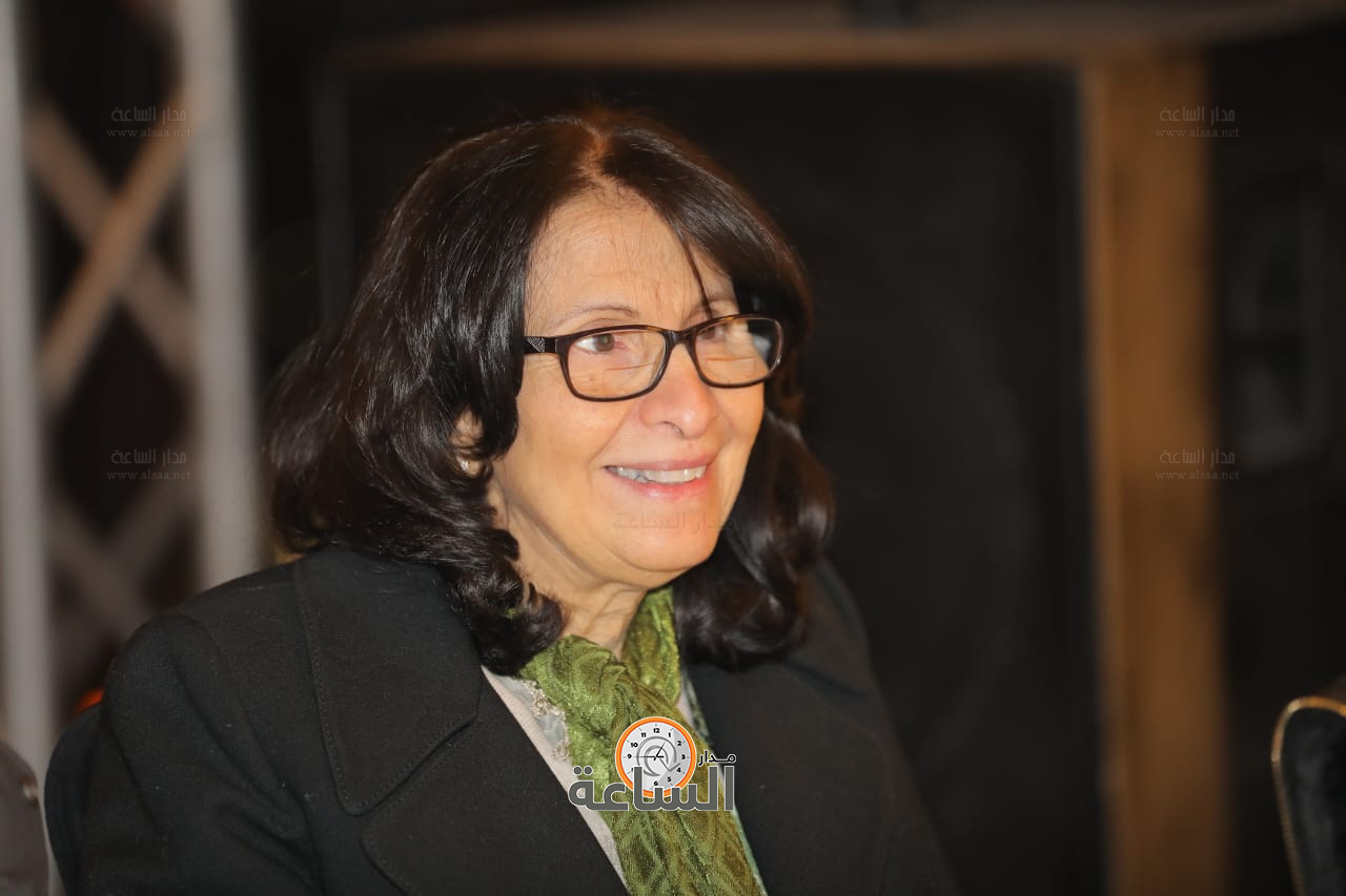 Madar Al-Saa Images 0.41613016072670517