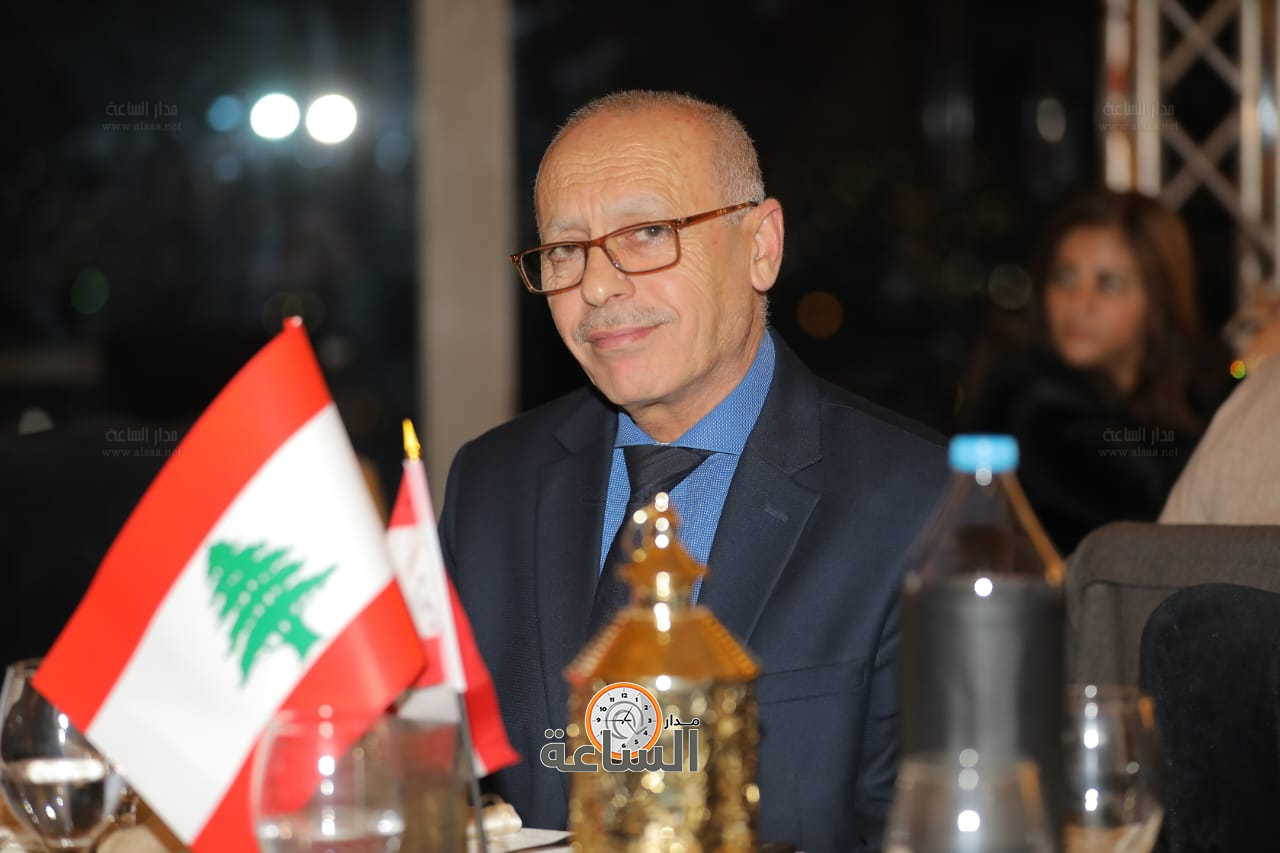 Madar Al-Saa Images 0.32323084321921725