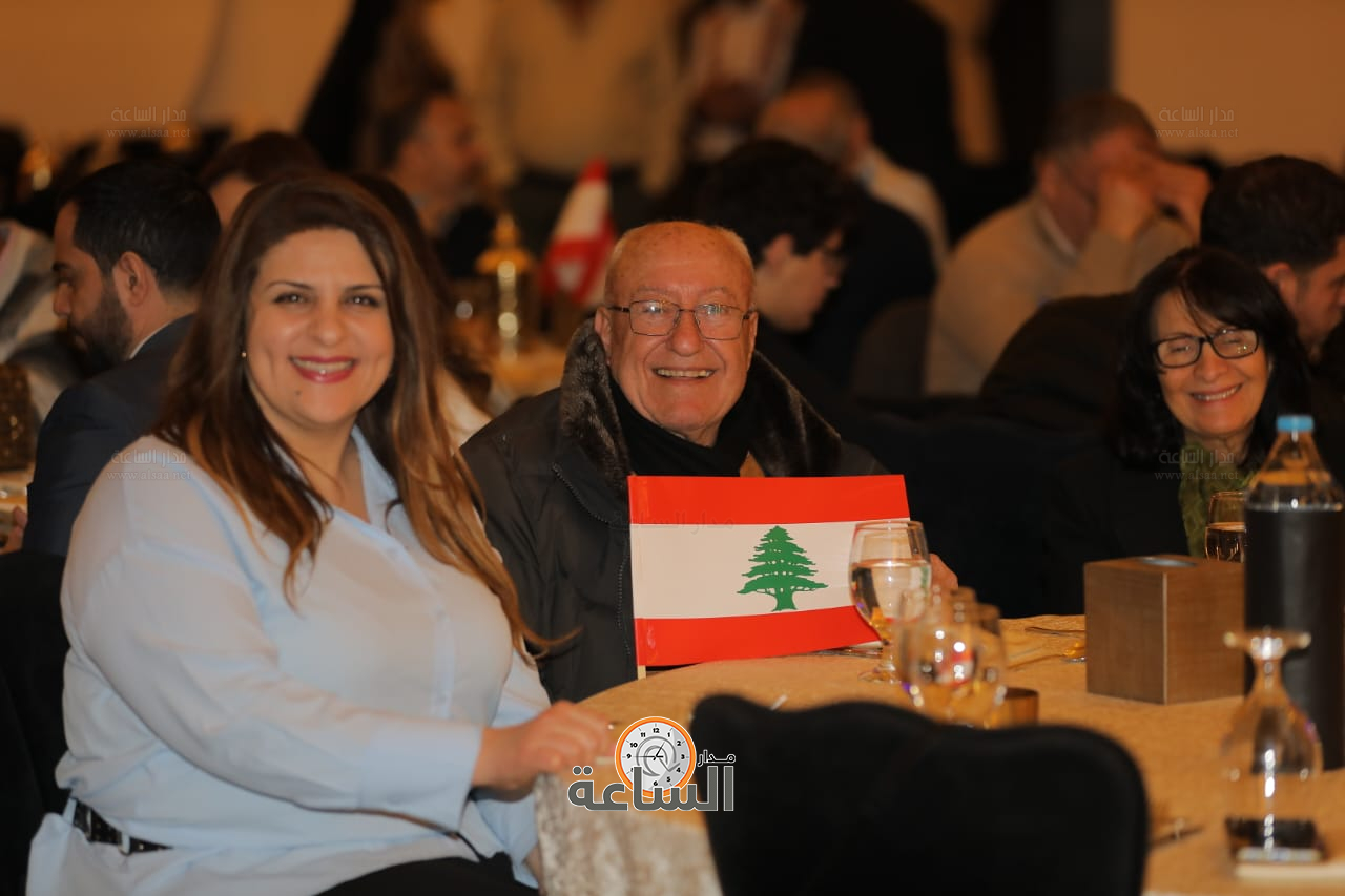 Madar Al-Saa Images 0.0416706516159151