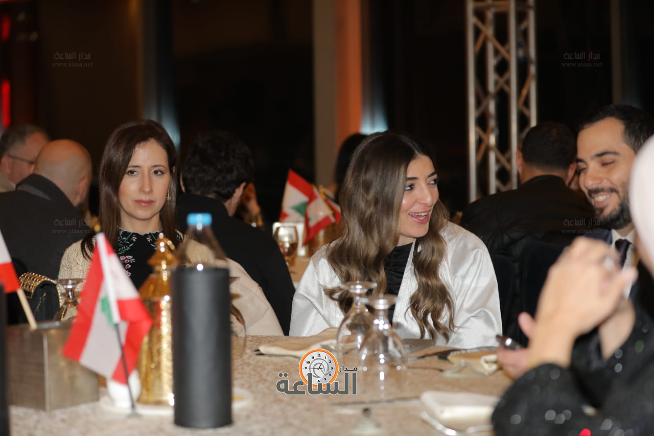 Madar Al-Saa Images 0.7489299026501572