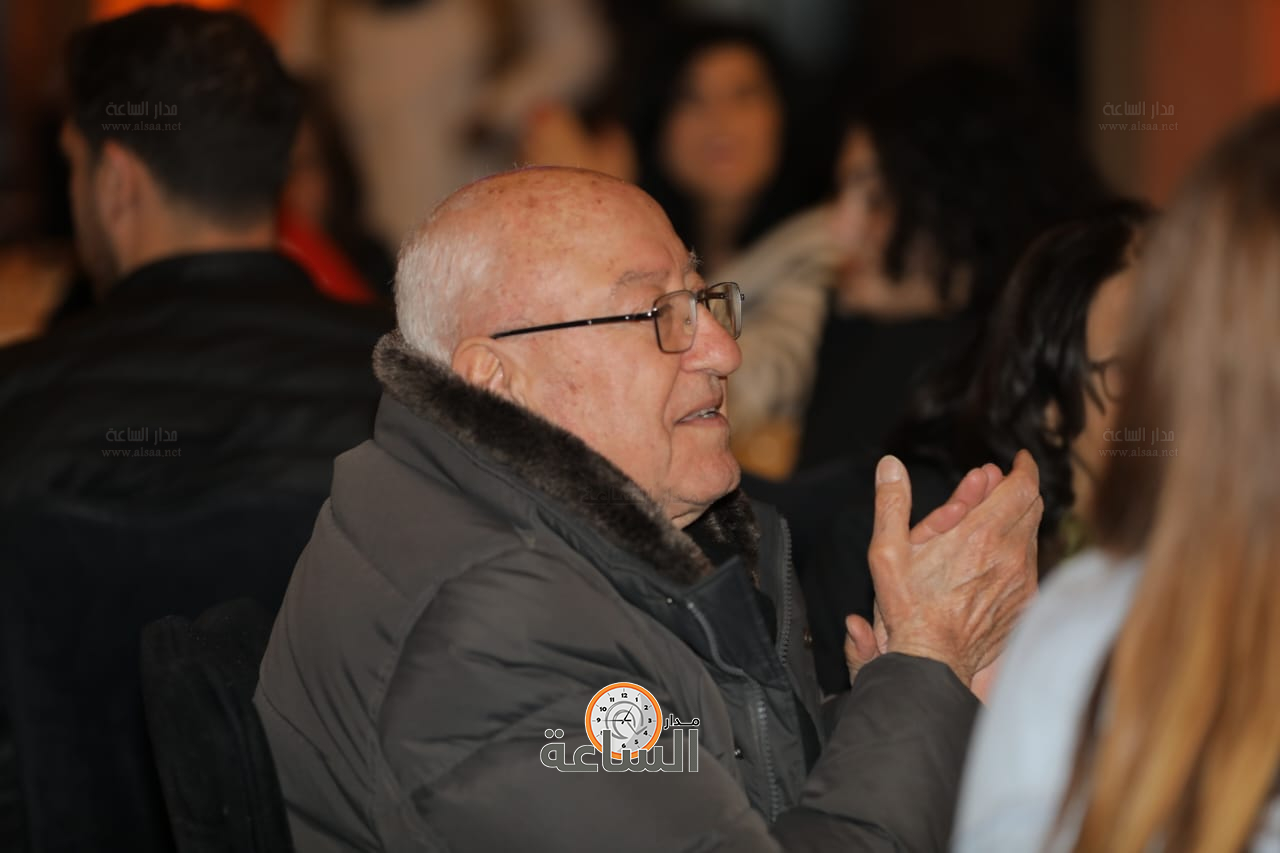 Madar Al-Saa Images 0.9969100298442073