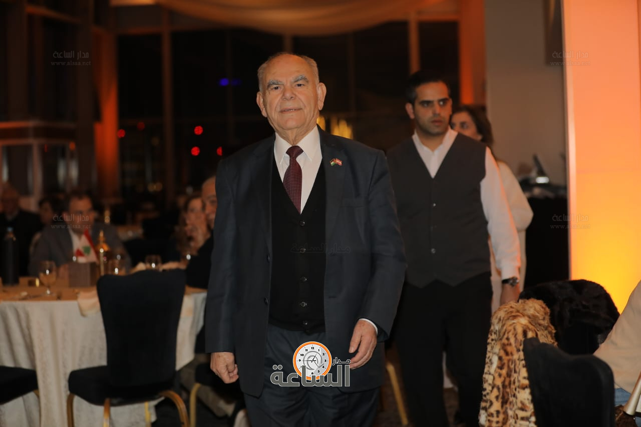 Madar Al-Saa Images 0.9689786081628606