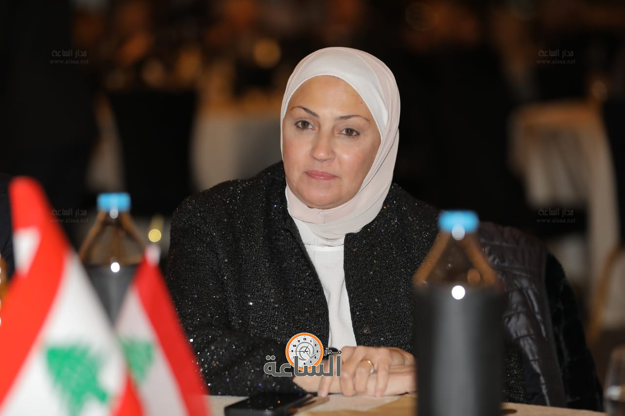 Madar Al-Saa Images 0.9615018172206784