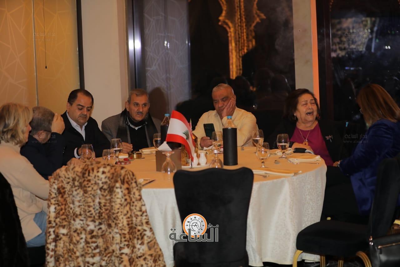 Madar Al-Saa Images 0.4812592333729231