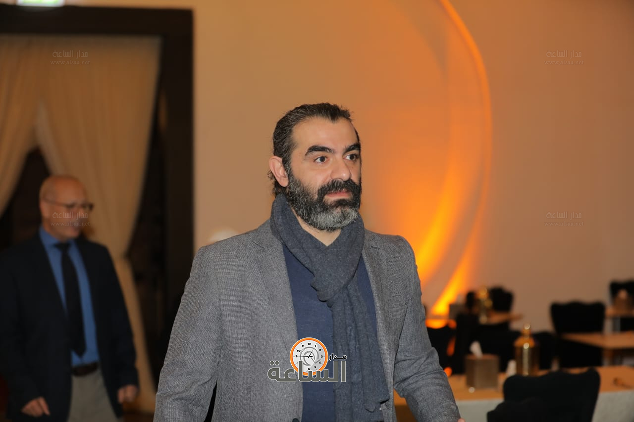 Madar Al-Saa Images 0.14299643728701872