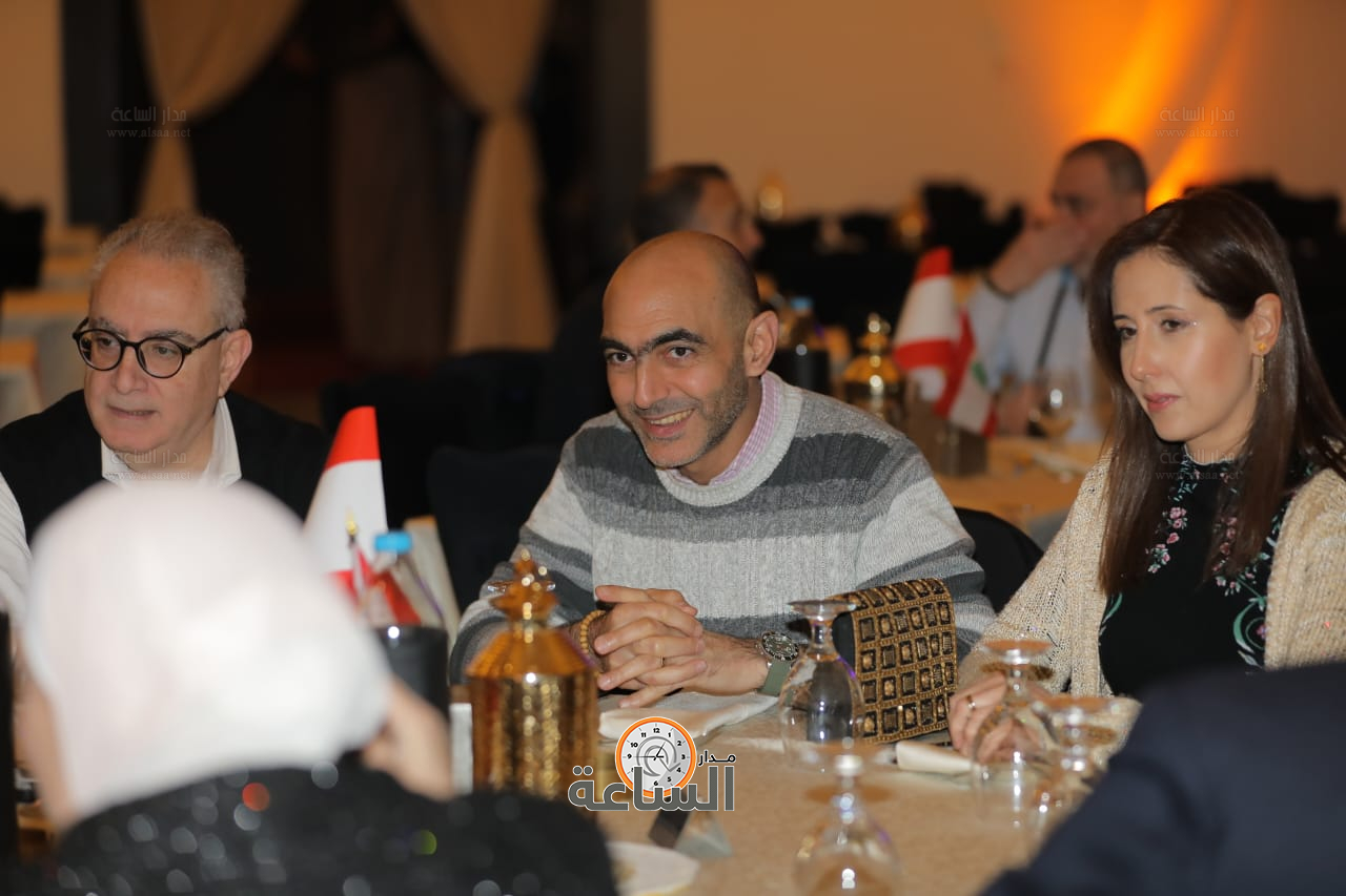 Madar Al-Saa Images 0.36371770412093407