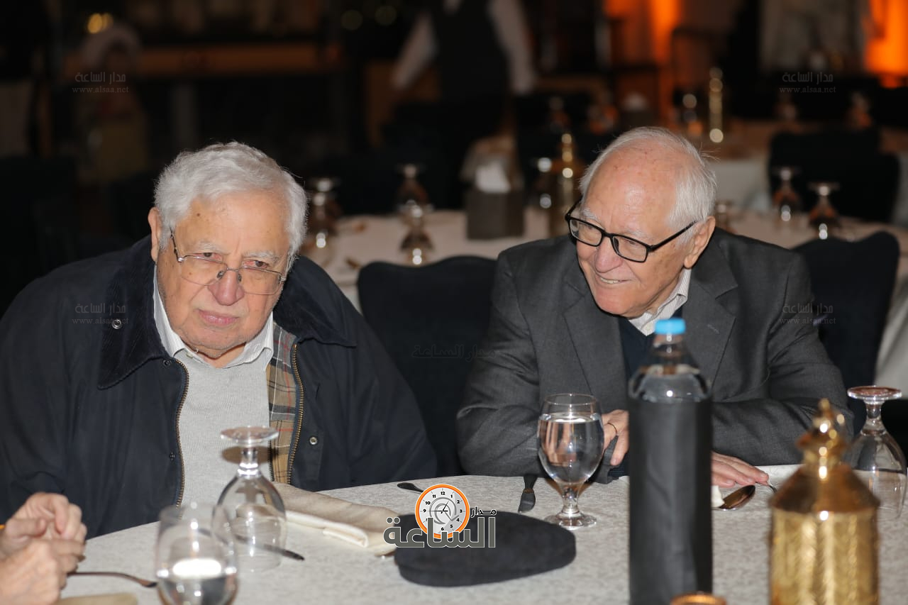 Madar Al-Saa Images 0.8115008833647774