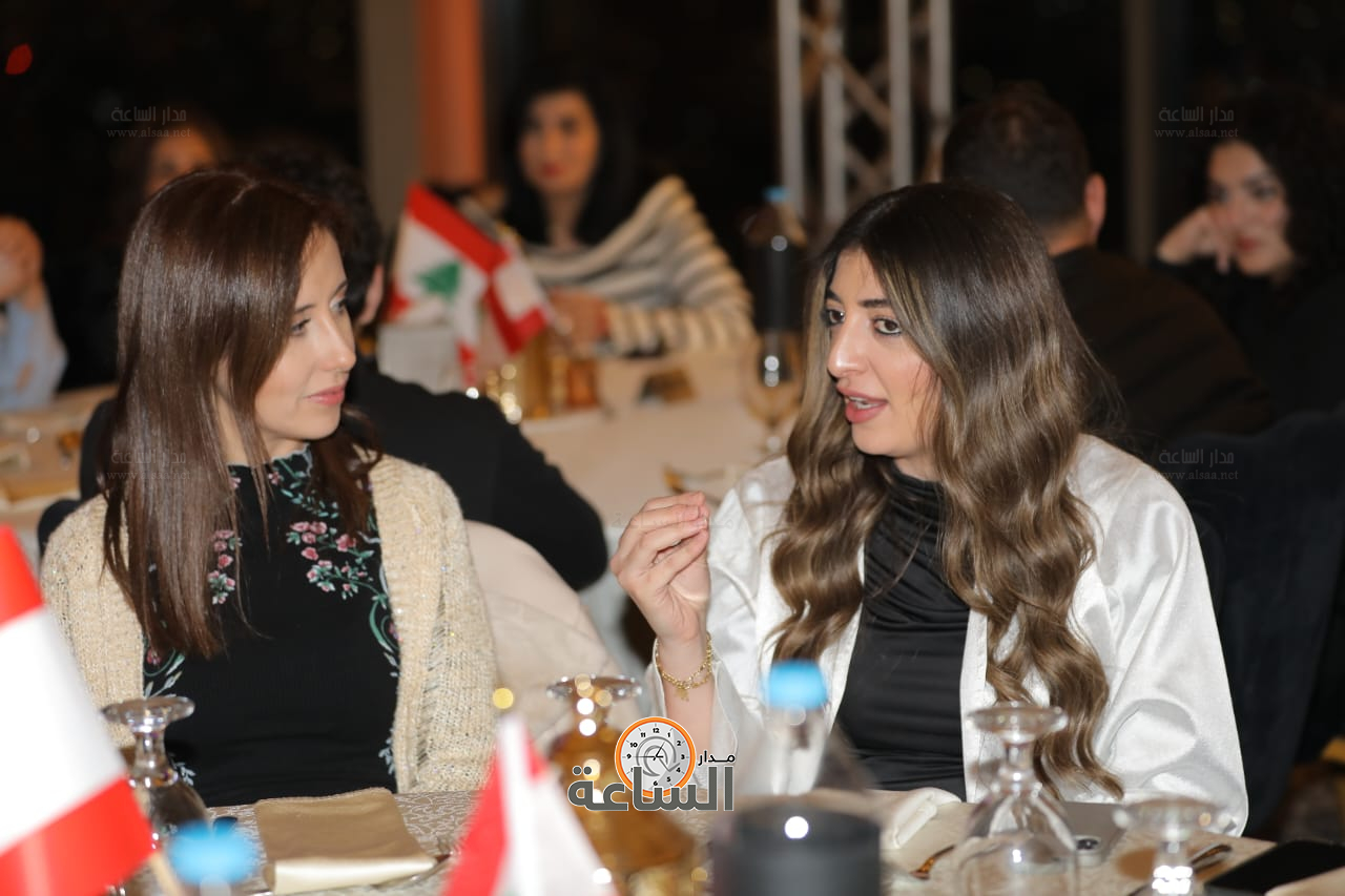 Madar Al-Saa Images 0.06683021354466345